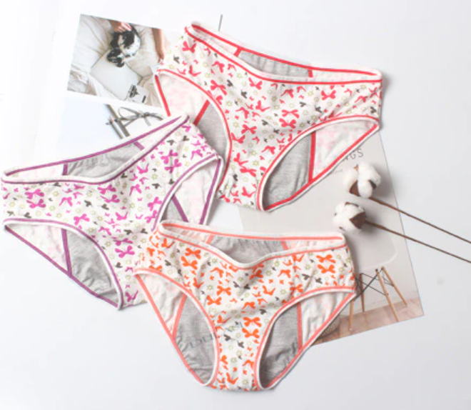 Braguitas de bikini para la menstruación de Teeni